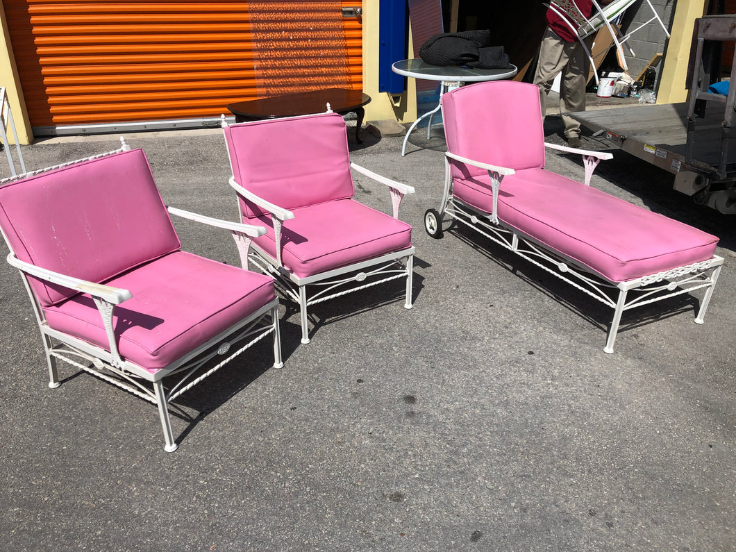 Vintage Pink Patio Set 1600
